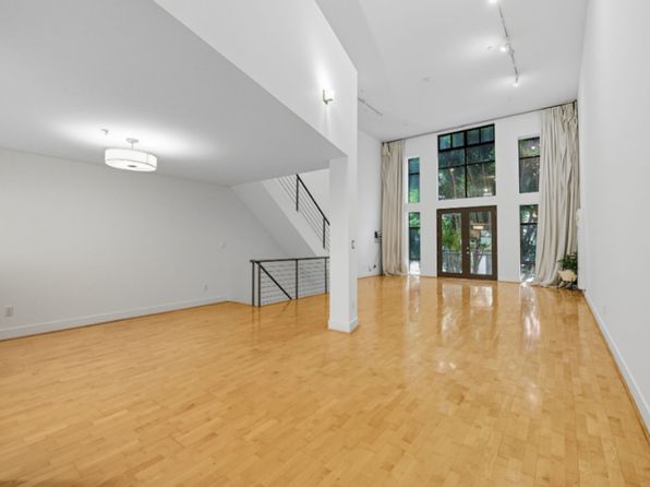 125 Gilbert St APT 3