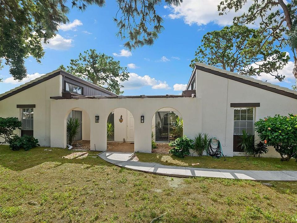 1st image of 422 COURBET DRIVE #422