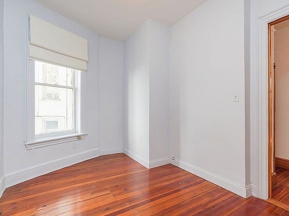 3rd image of 566 44th St APT 2A