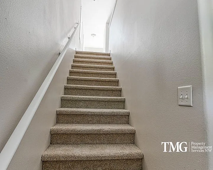 15075 SE Powell Blvd — Photo 24
