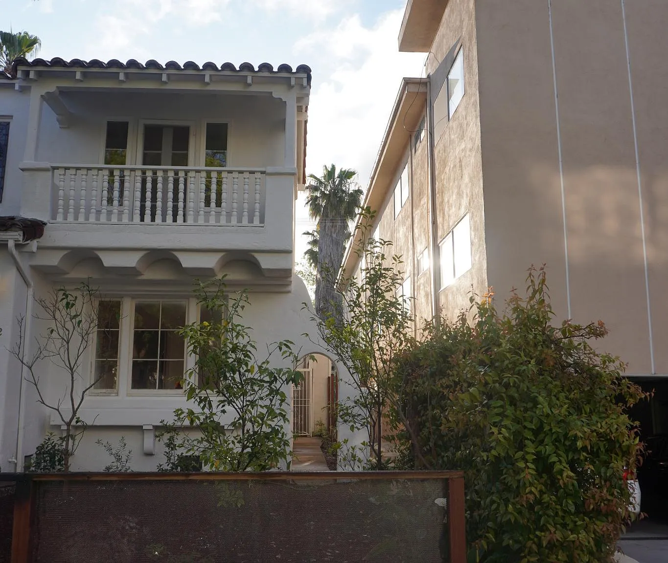 2 bed, 2.5 bath, 1984 sqft, $6,000 — Photo 4