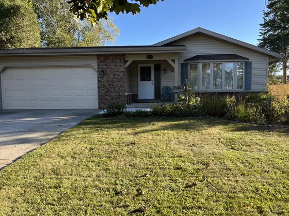 1303 Flambeau STREET, Manitowoc, WI 54220