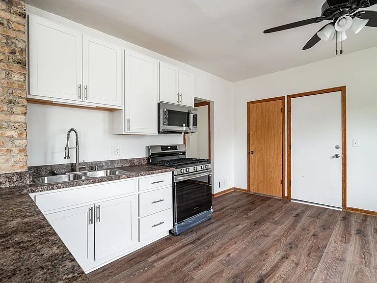 3345 N Richards St — Photo 10
