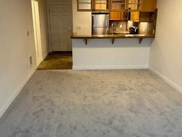 2805 NE 125th St #303 — Photo 7