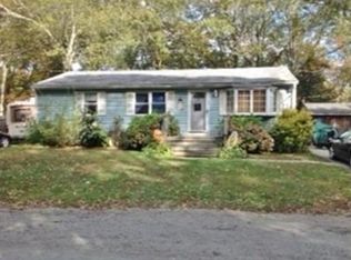 12 Belanger St, Acushnet, MA 02743