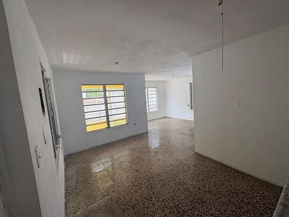 3rd image of Calle Arizmendi 66