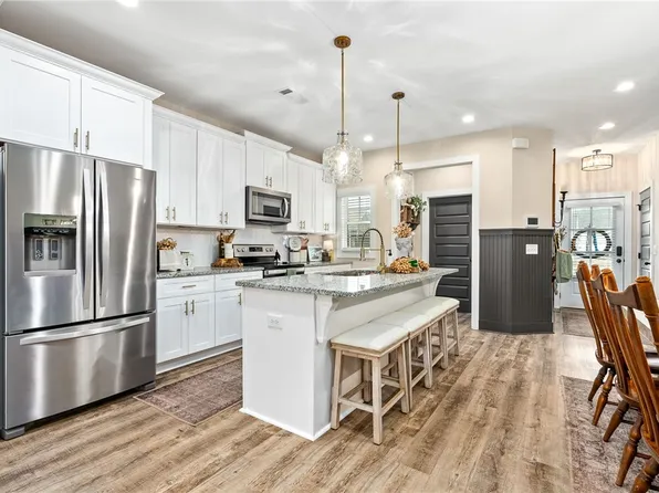 1210 Woodland Cir, Opelika, AL 36801