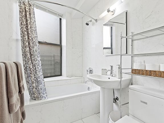 5th image of 118 W 112th St APT 3D