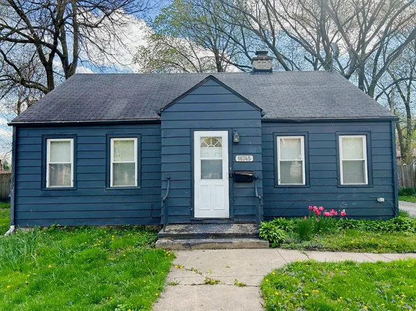 16745 Wood St, Hazel Crest, IL 60429