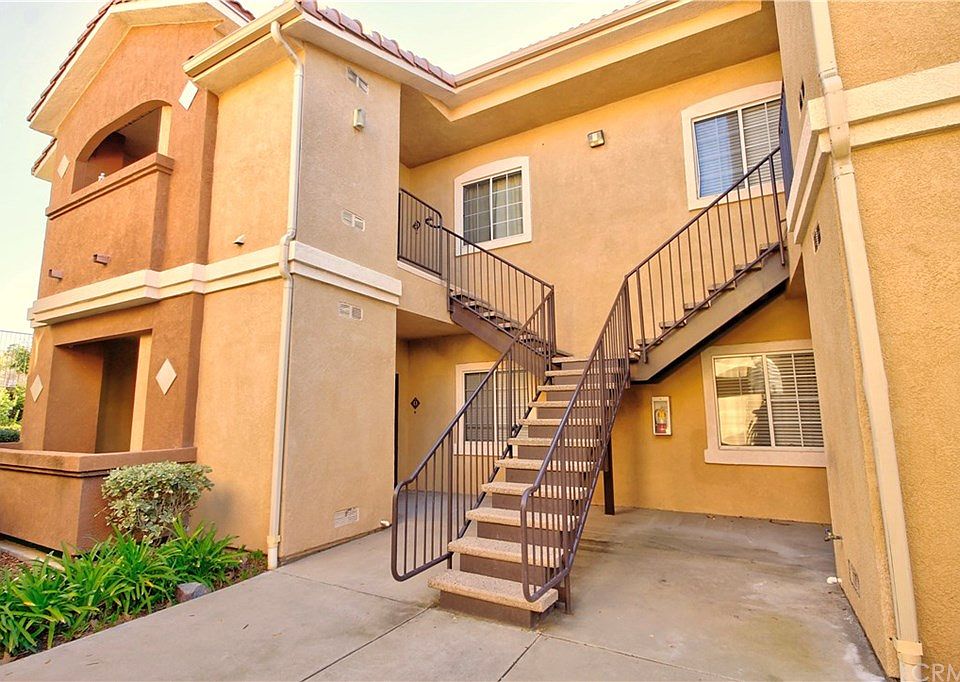 1st image of 24909 Madison Ave Unit 813