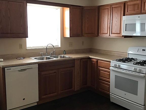 3rd image of 103 Palmer Dr
