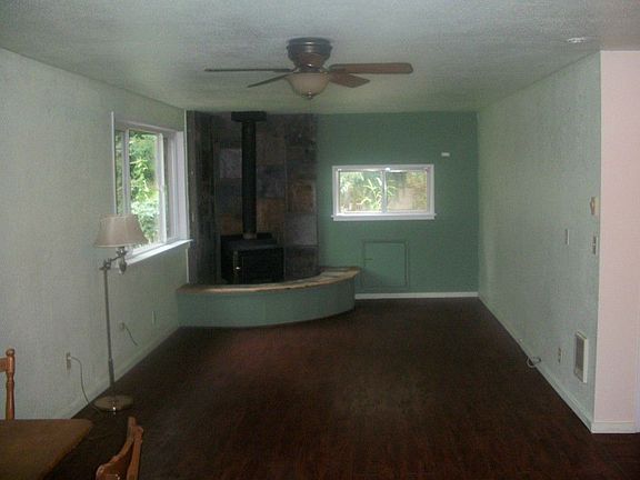 5th image of 2623 Vantage Ave SW
