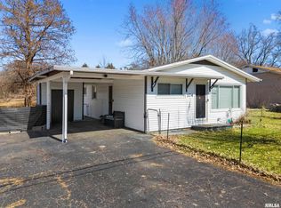 174 Francis St, Groveland, IL 61535