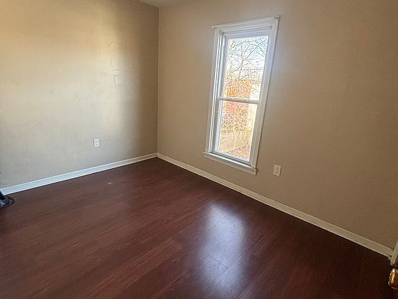 3rd image of 102 W McNutt St #B