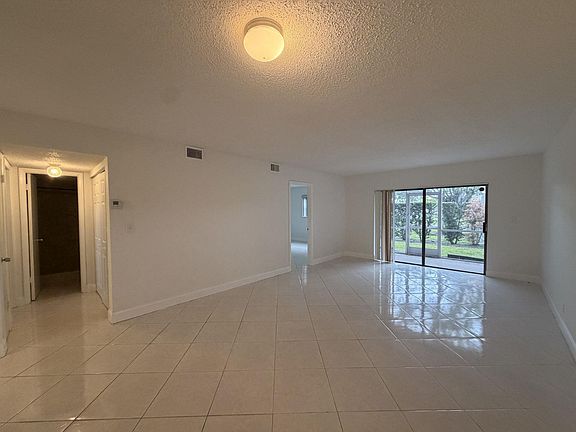 5th image of 8141 SW 24th Ct APT 106