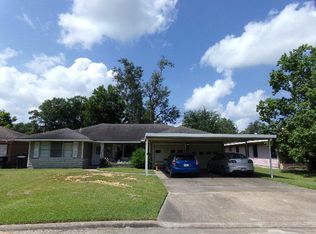 3811 Graves Ave, Groves, TX 77619