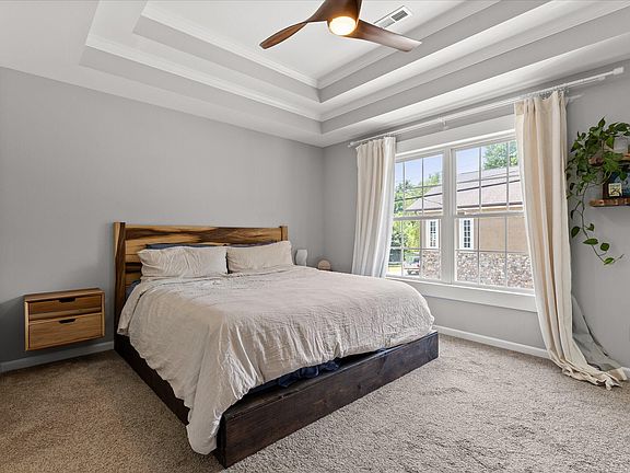 4th image of 811 Forest Ave