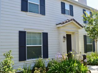 909 N Woodbine Way, Azusa, CA 91702