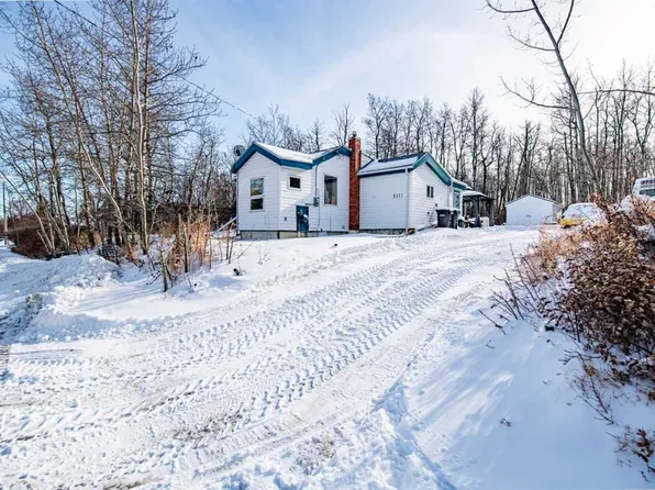 5111 S 47th Ave, Sylvan Lake, AB T4S 1G9