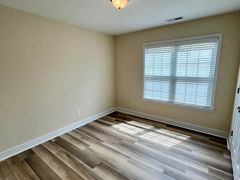 824 Rolling Pines Loop Rd — Photo 11