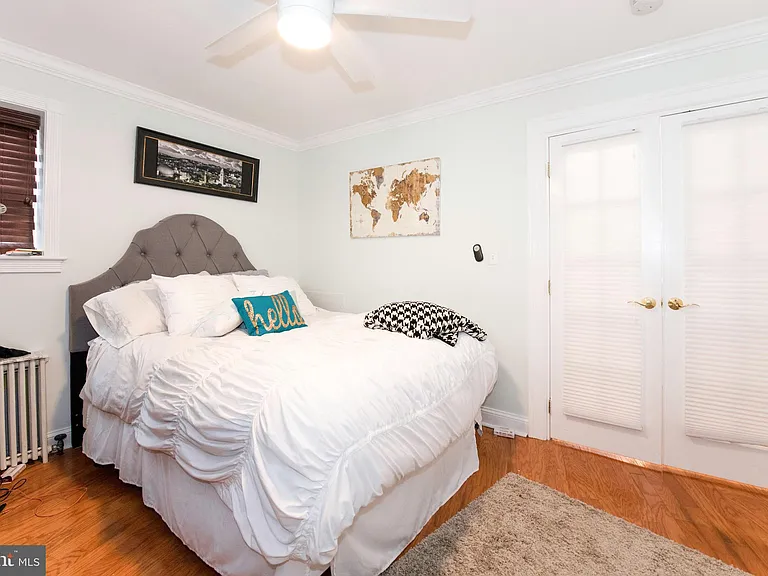 7036 Strathmore St #211 — Photo 16