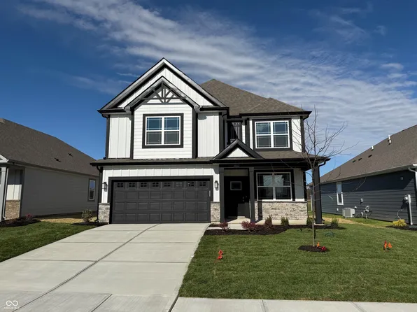 1562 Hanover St, Danville, IN 46122