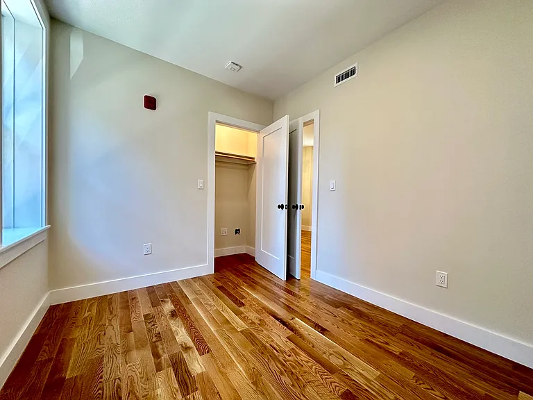 64 N Margin St #3 — Photo 9