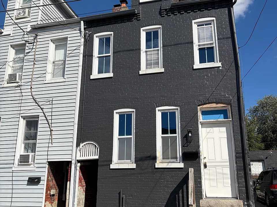 645 Plane St