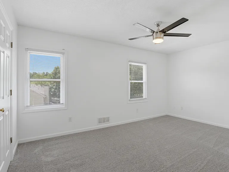 1100 Westfield Trce SE — Photo 17