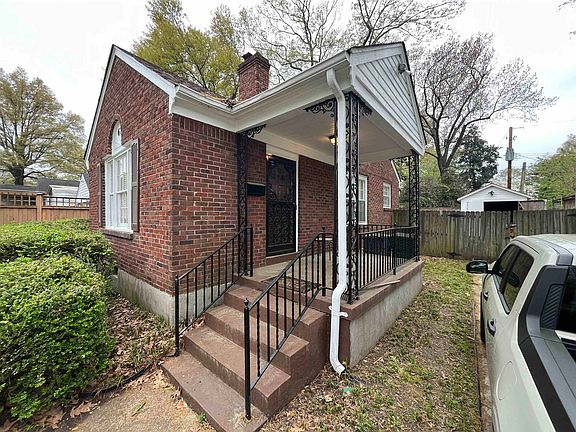 3rd image of 67 S Alicia Dr