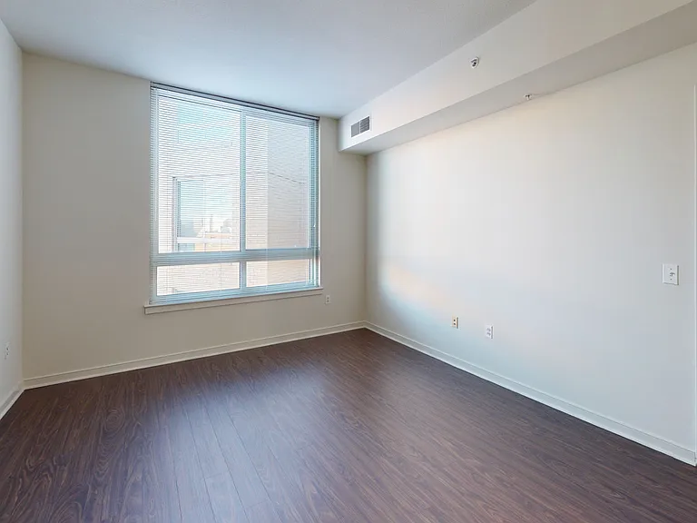 1200 East West — Photo 28
