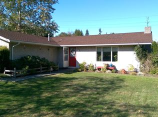 2214 14th St, Anacortes, WA 98221
