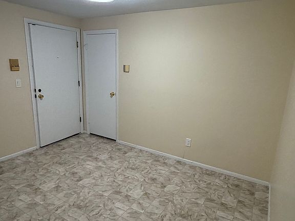 4th image of 331 Hope St #82f6b7803