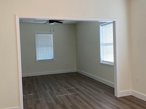 3rd image of 2559 Wilson Ave
