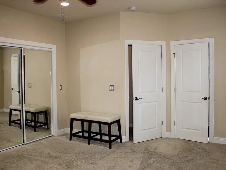 4961 Anniston Cir — Photo 10