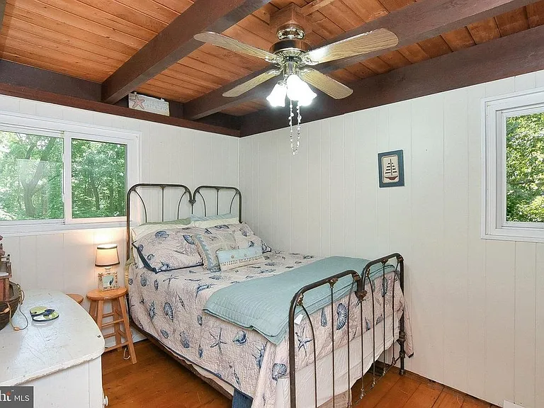 459 Monument Dr — Photo 11