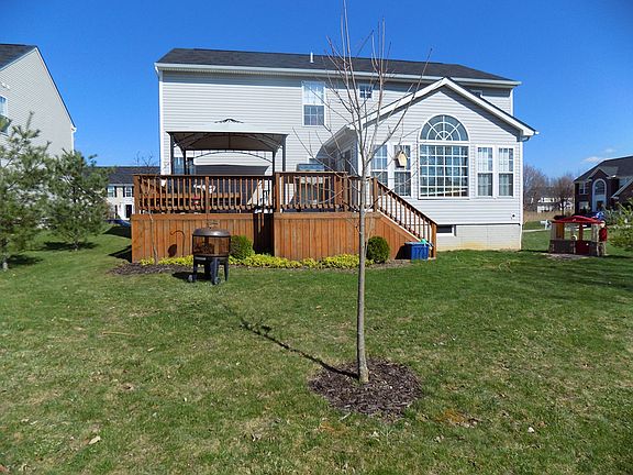 5th image of 7760 Hill Ct