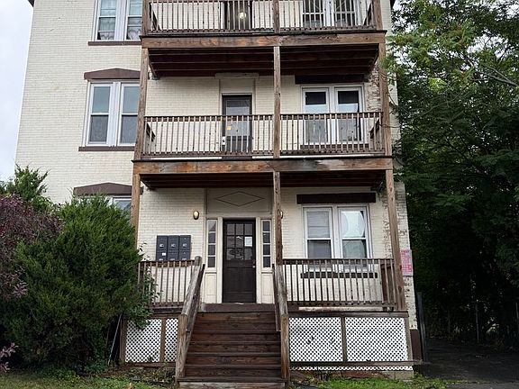 2nd image of 24-26 Alden St #2W