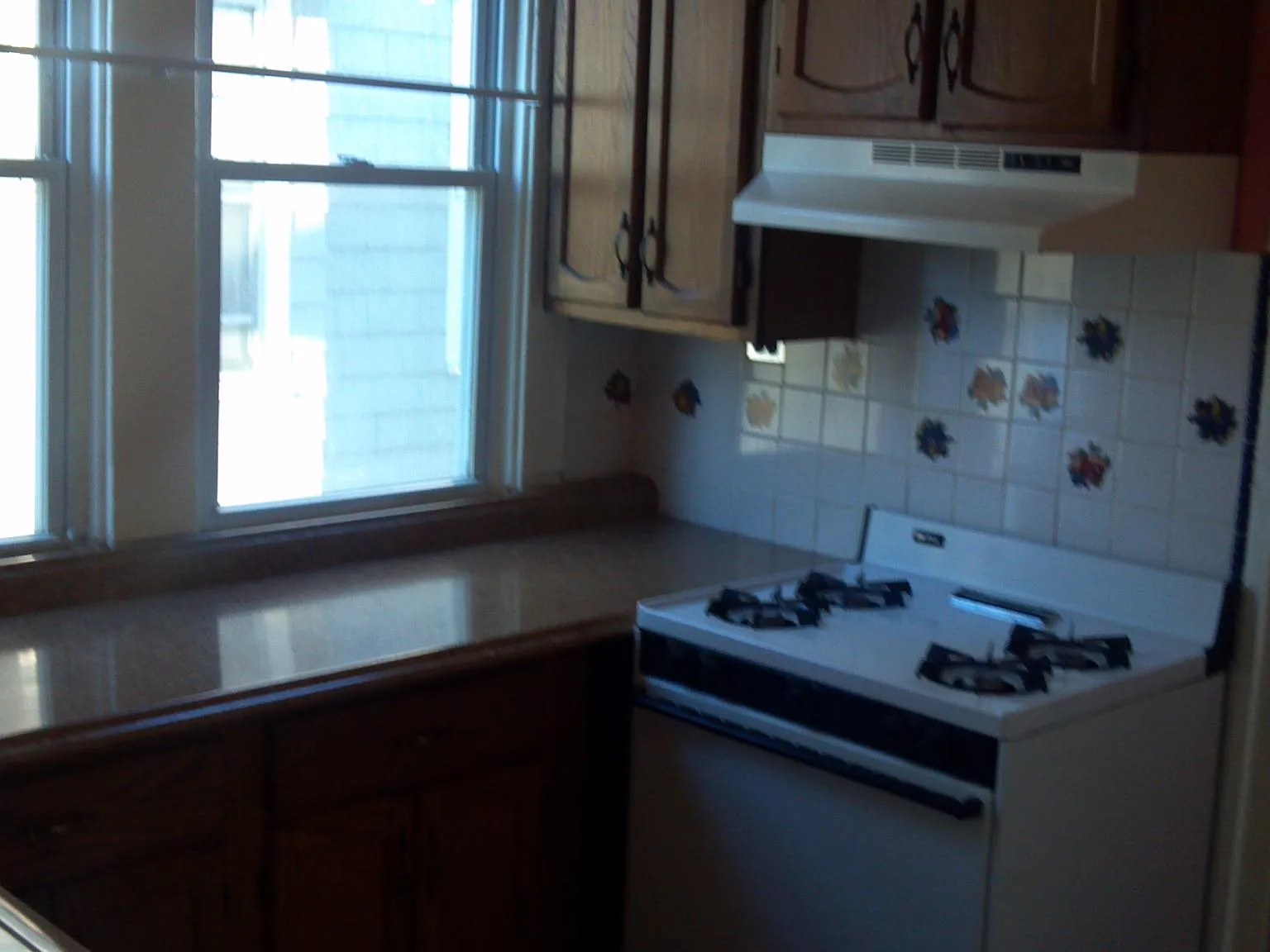 3 bed, 2380 sqft, $2,700 — Photo 3