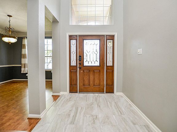 3rd image of 7406 Greatwood Grove Dr