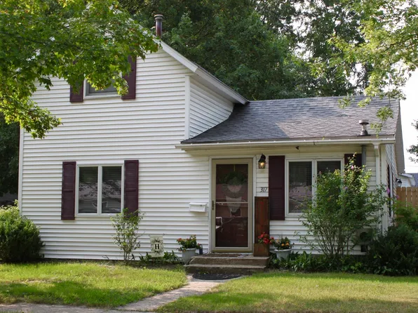 317 Alexander St, Plymouth, IN 46563