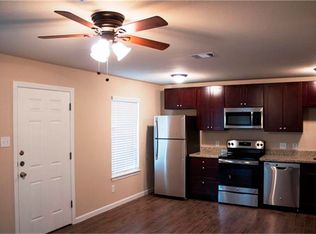 1110 W Patton St APT 3, Houston, TX 77009