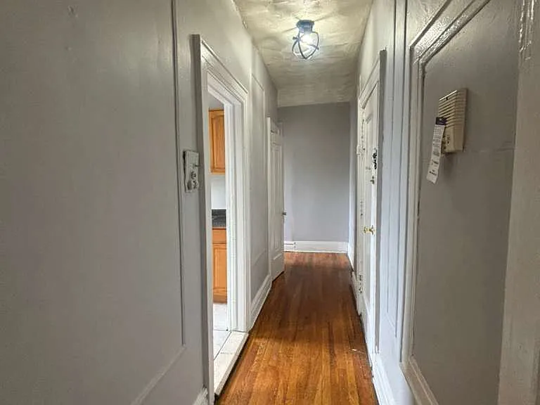233 Weequahic Ave #6 — Photo 2