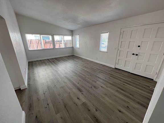 2nd image of 8146 Calle Nueva