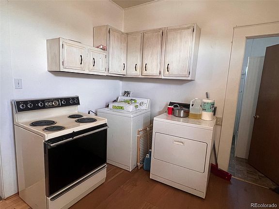5th image of 38563 Monroe Street