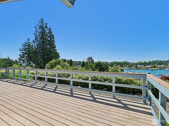 4th image of 224 Skagit Way