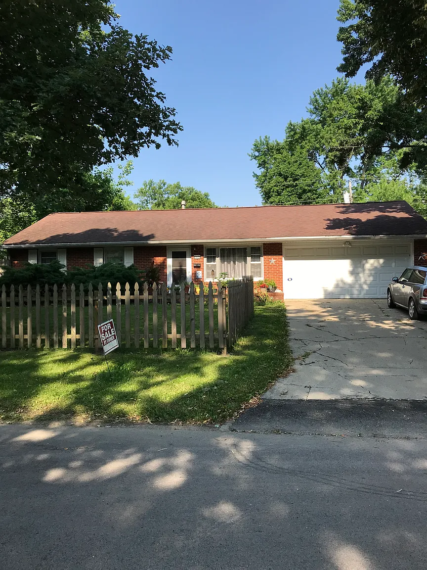 1425 Holly Hill Dr photo 1