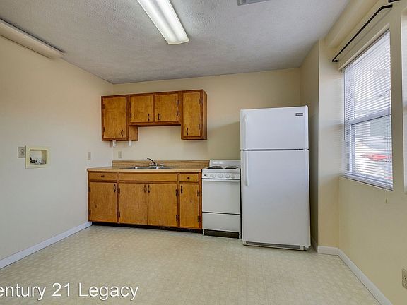 4th image of 749 Bluff City Hwy #E5