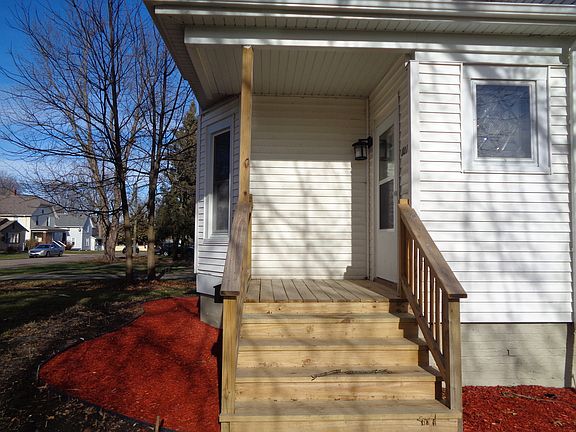 3rd image of 801 2nd Ave