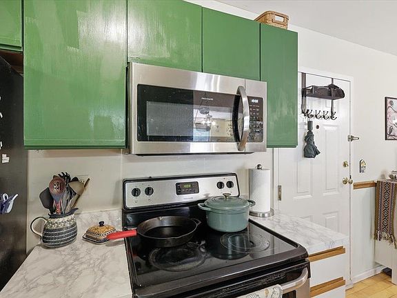 5th image of 265 Hildred Drive
